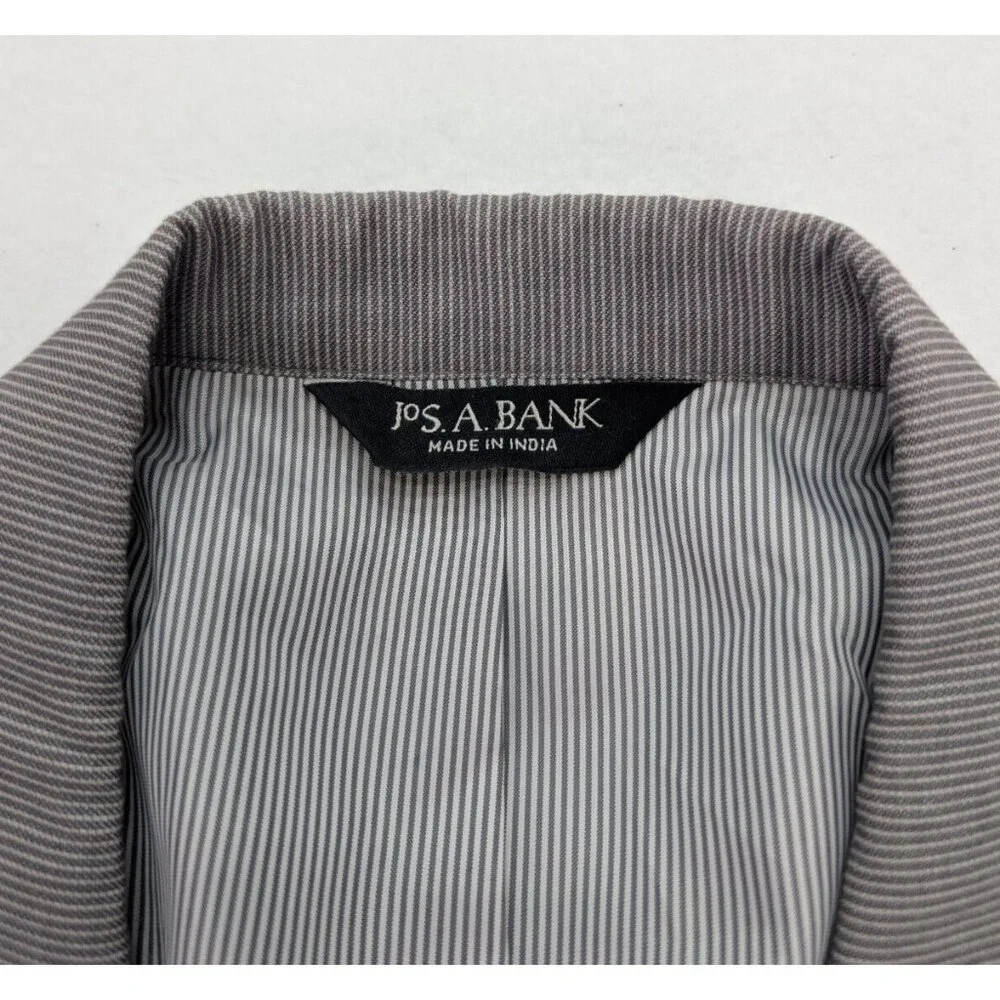 Jos. A. Bank Men's Blazer Jacket Sport Coat Size 44L Gray Pinstripe